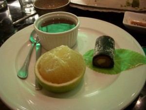 Red bean soup, mochi, and green-skinned orange