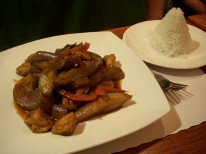 Tofu and eggplant in basil sauce