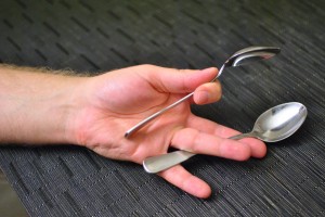 Spoons As Tongs - Step 3