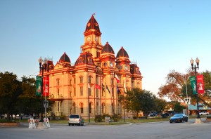 Caldwell County Courthouse